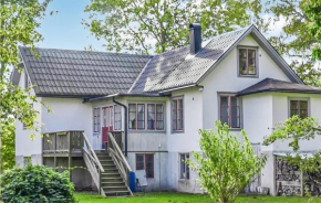 3 Bedroom Amazing Home In Löttorp, Löttorp